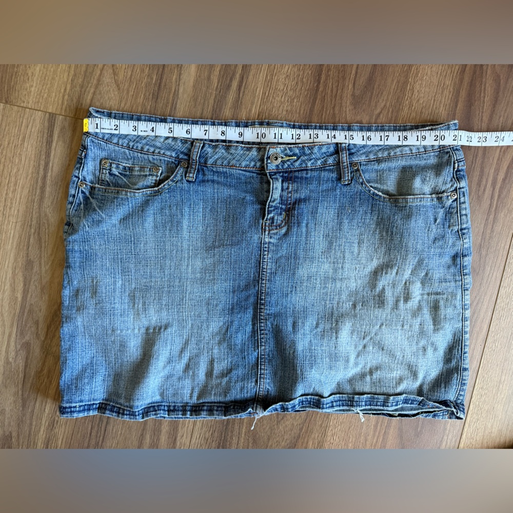 Vintage Y2K Plus Size YMI Light Blue Denim Low Rise Mini Skirt Womens Size 20 - Picture 10 of 12